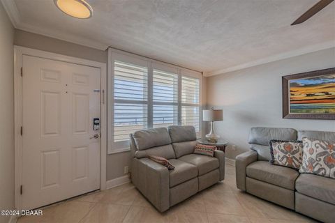 A home in DAYTONA BEACH