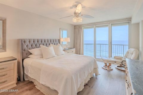 A home in DAYTONA BEACH