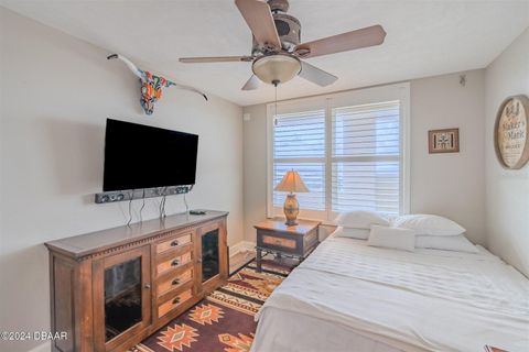 A home in DAYTONA BEACH