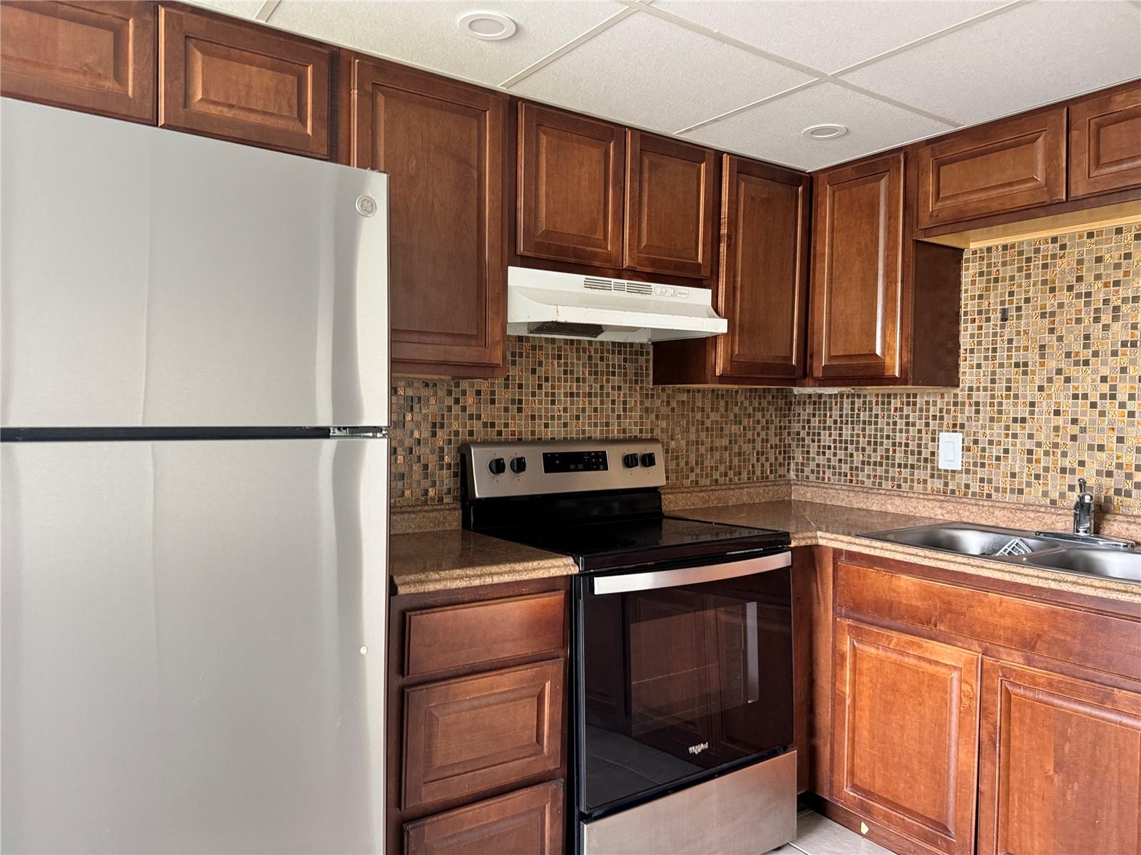 S & F SUB PT REP OF BLK B - Residential Income