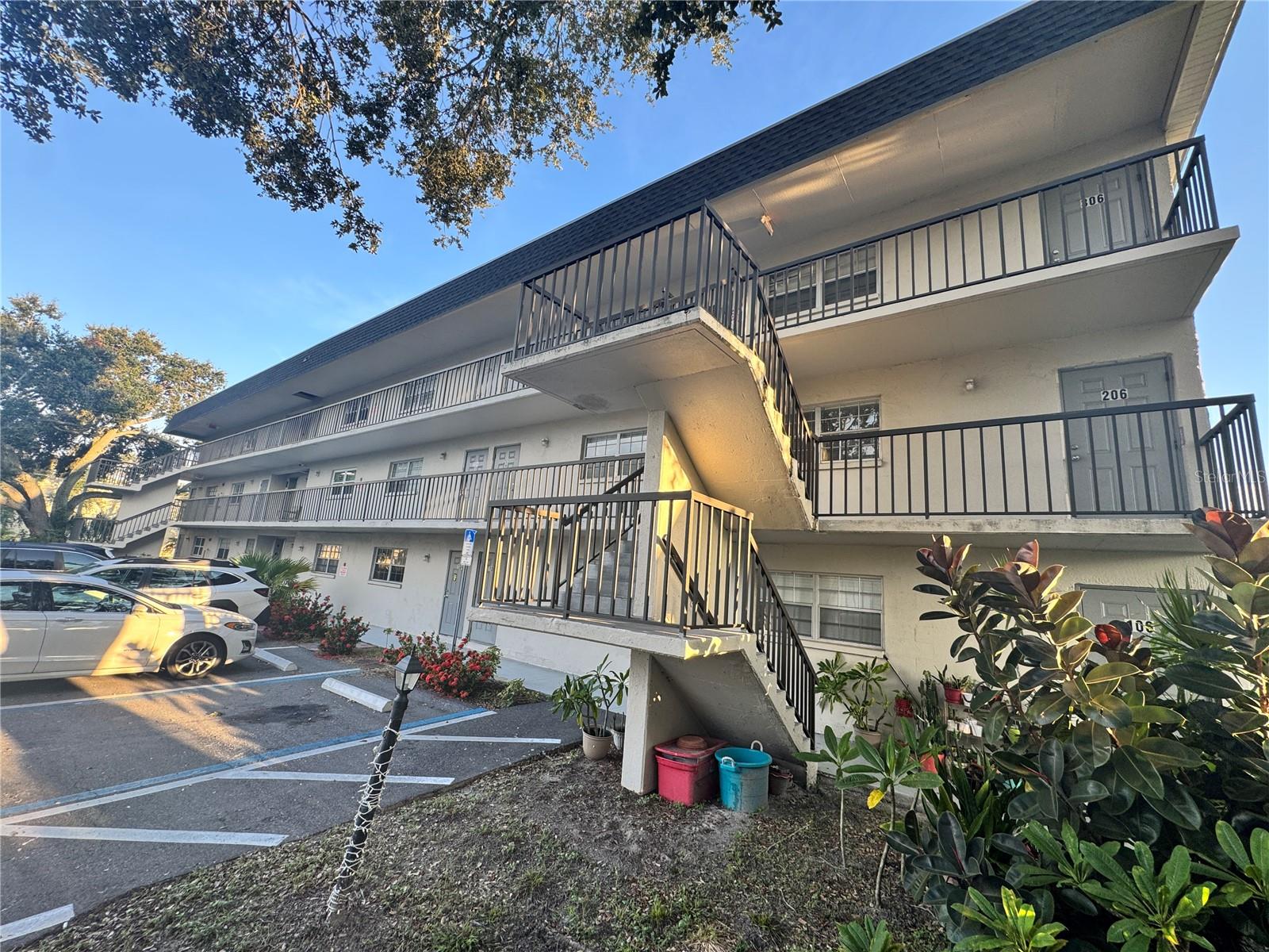 S & F SUB PT REP OF BLK B - Residential Income