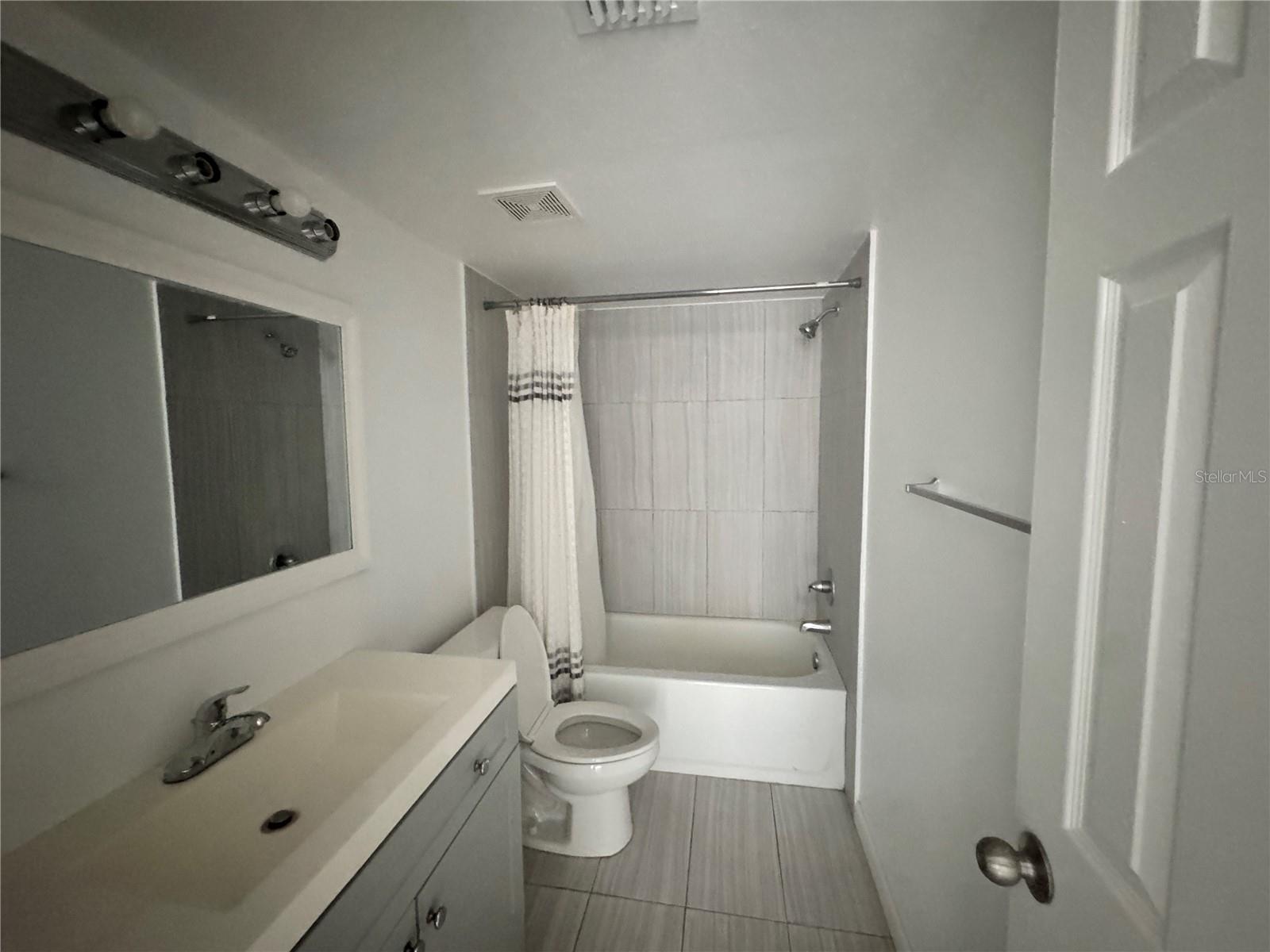 S & F SUB PT REP OF BLK B - Residential Income