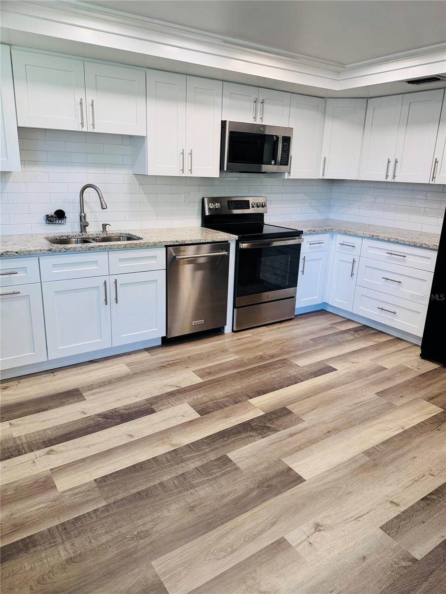 QUAIL FOREST CLUSTER HOMES - Residential Lease