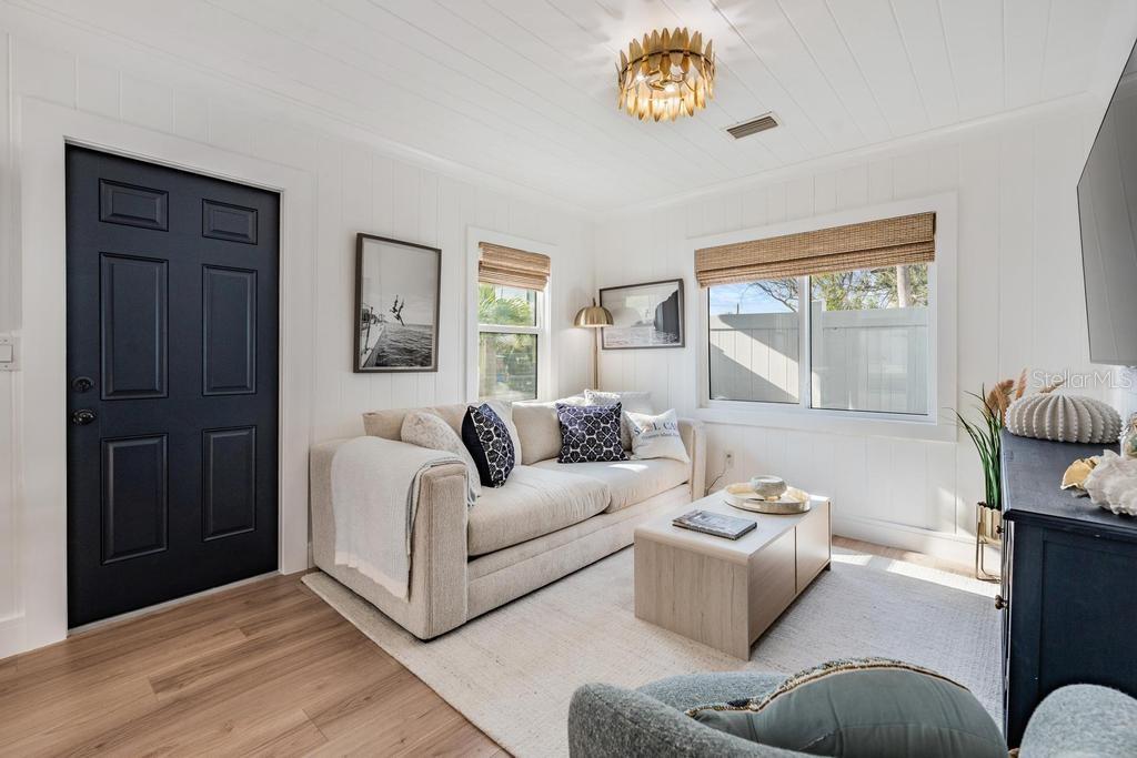 PENGUIN CABANA SUB - Residential