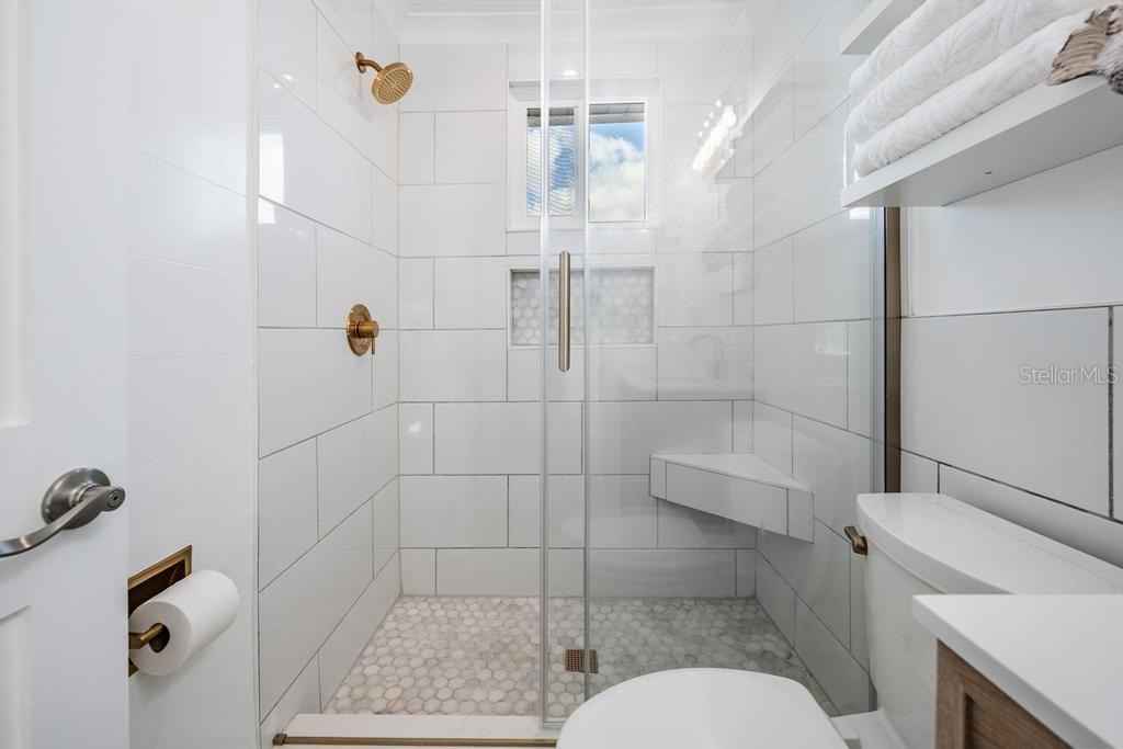 PENGUIN CABANA SUB - Residential