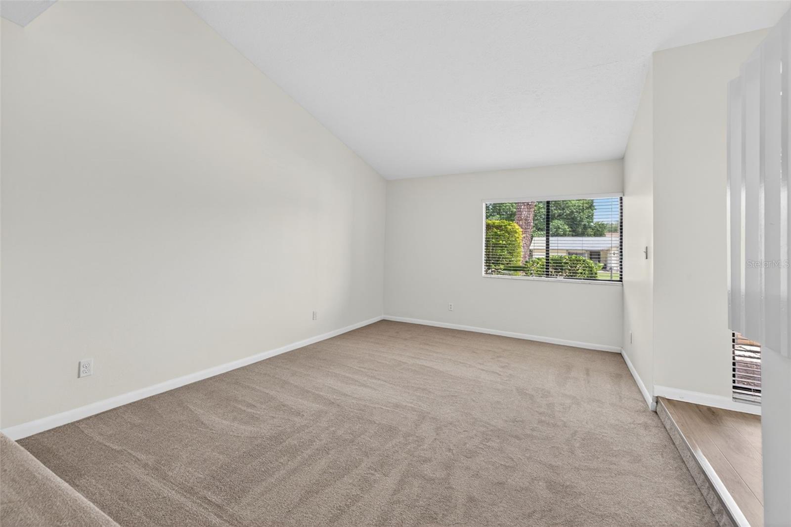 COUNTRY PLACE UNIT 3 B - Residential