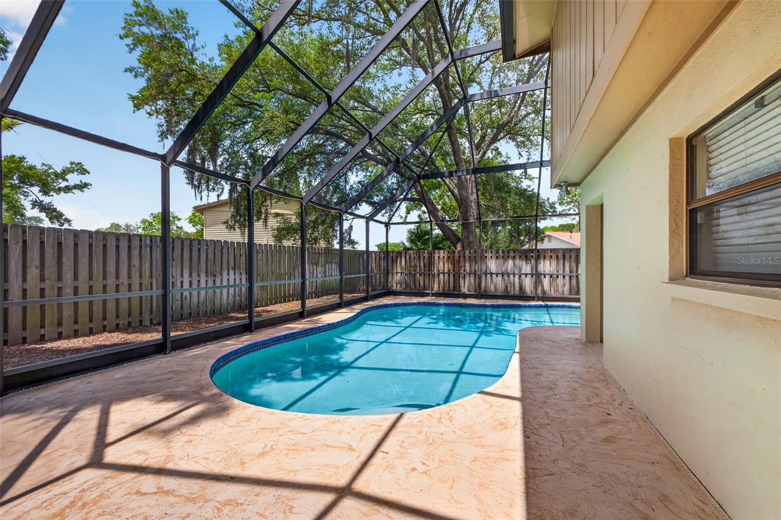 COUNTRY PLACE UNIT 3 B - Residential