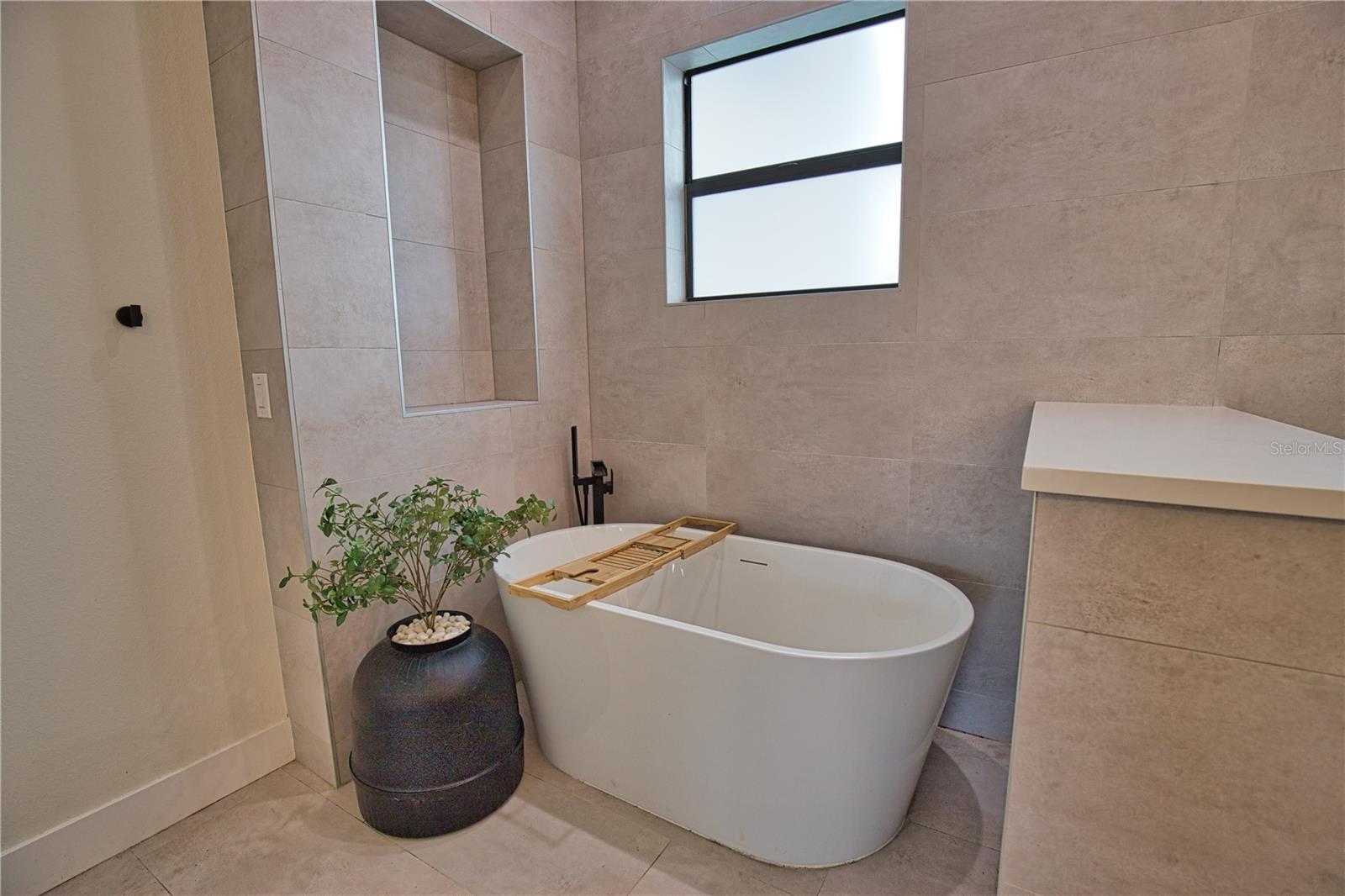 ROTONDA SANDS - Residential