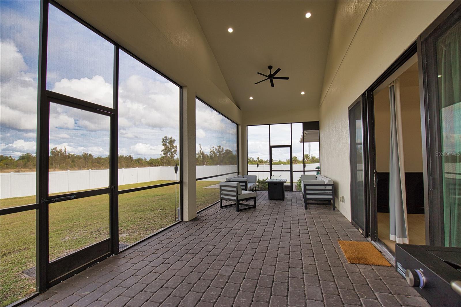 ROTONDA SANDS - Residential