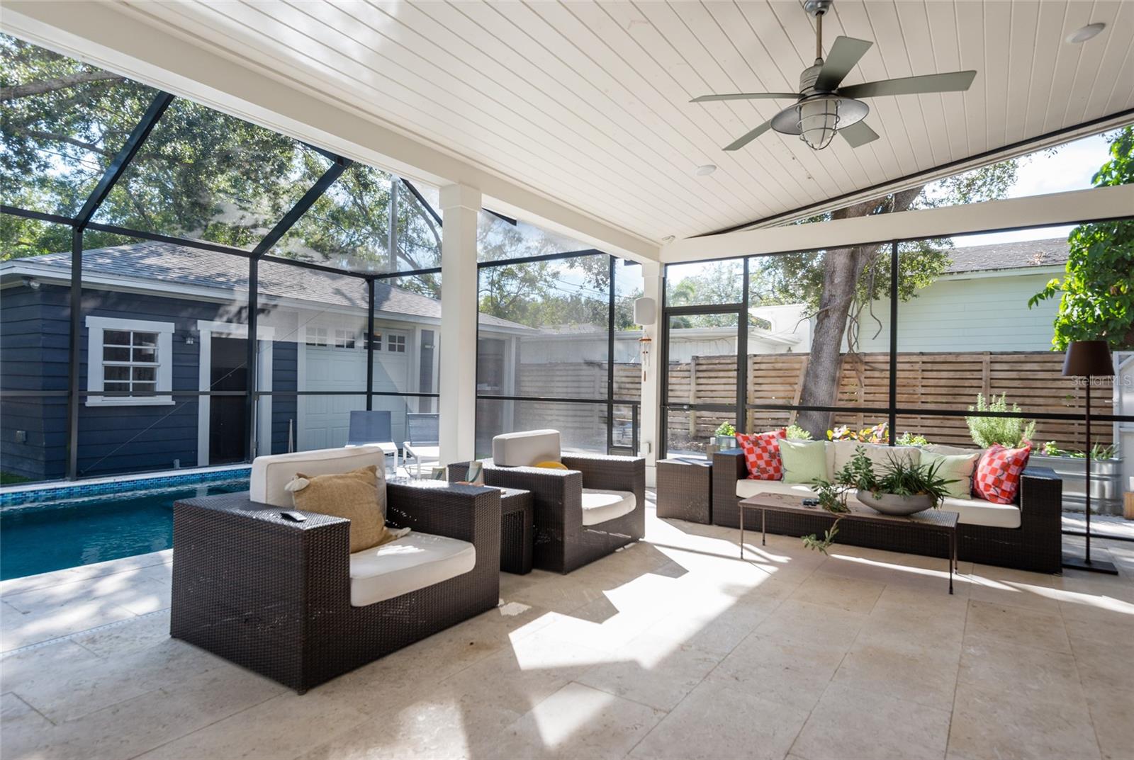 NEW SUBURB BEAUTIFUL - Residential