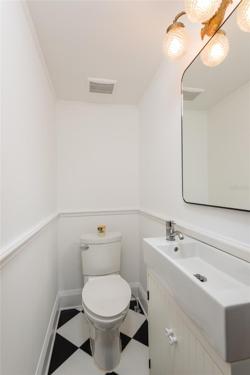 NEW SUBURB BEAUTIFUL - Residential