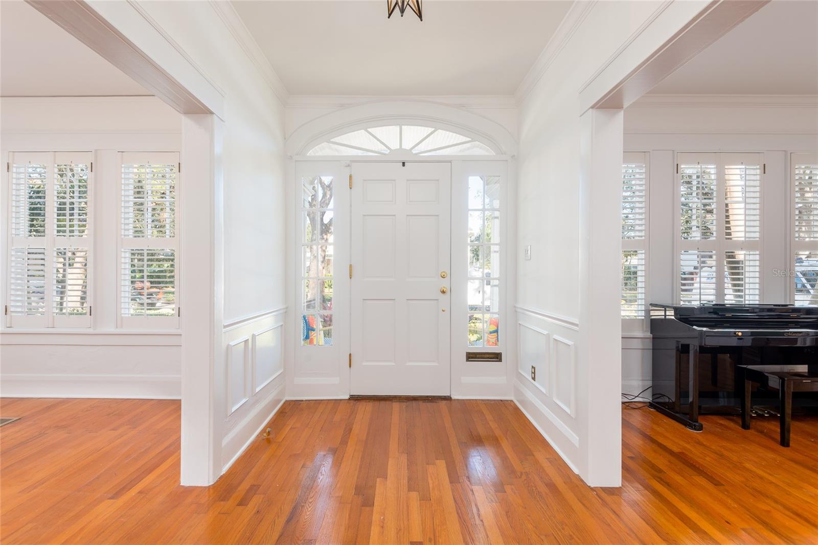 NEW SUBURB BEAUTIFUL - Residential