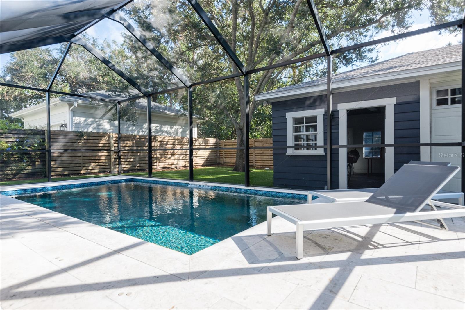 NEW SUBURB BEAUTIFUL - Residential