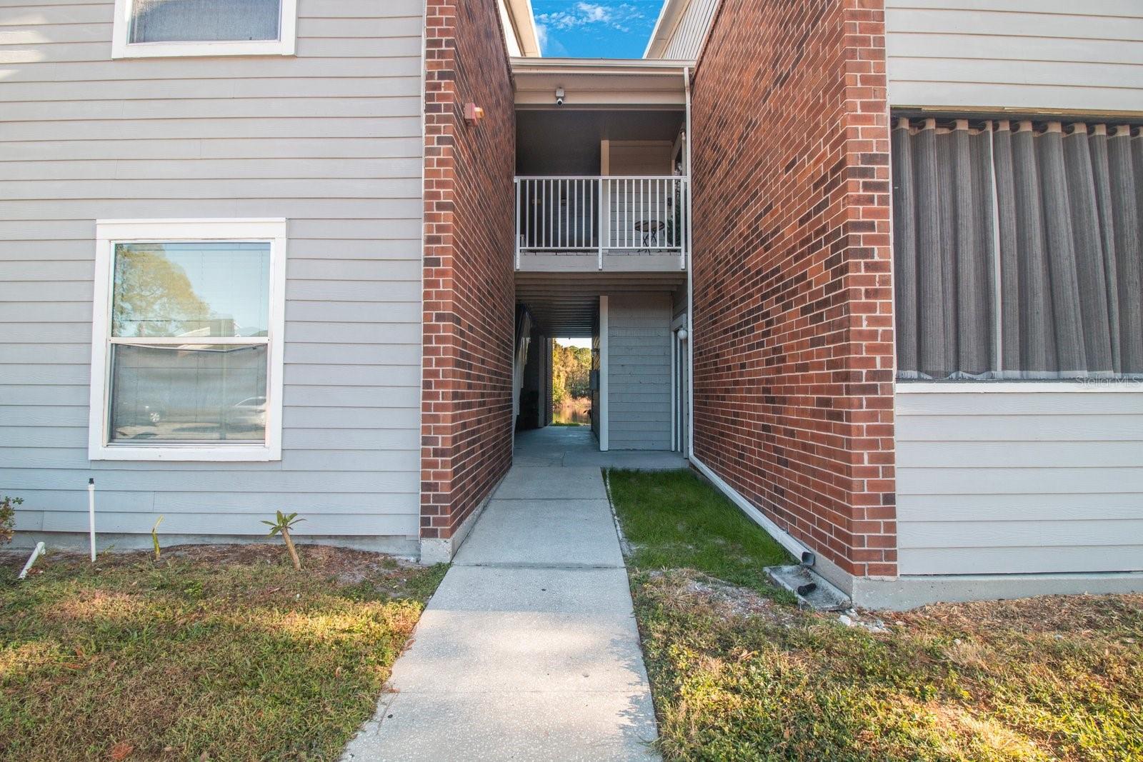 1400 GANDY BOULEVARD N 715
