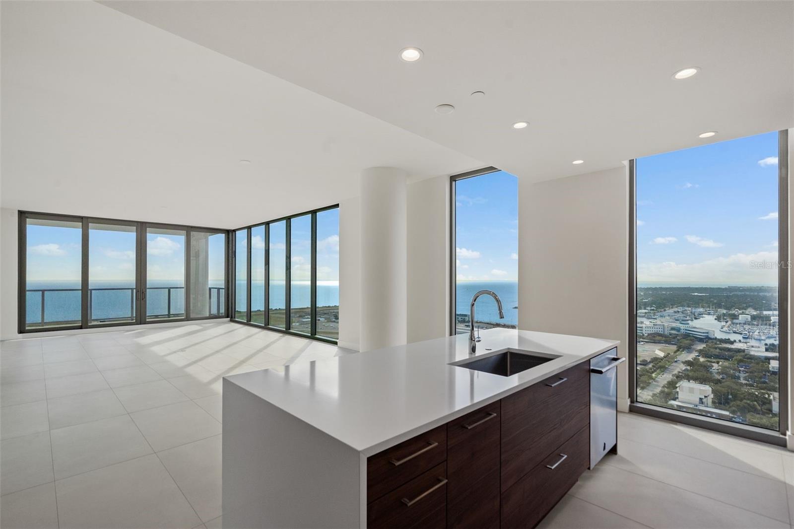 SALTAIRE ST PETERSBURG - Residential