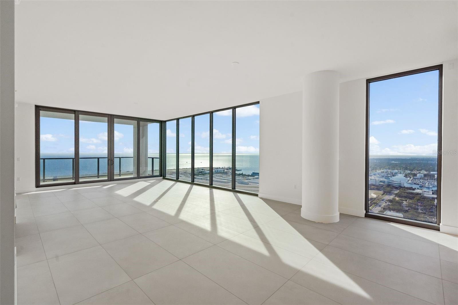 SALTAIRE ST PETERSBURG - Residential