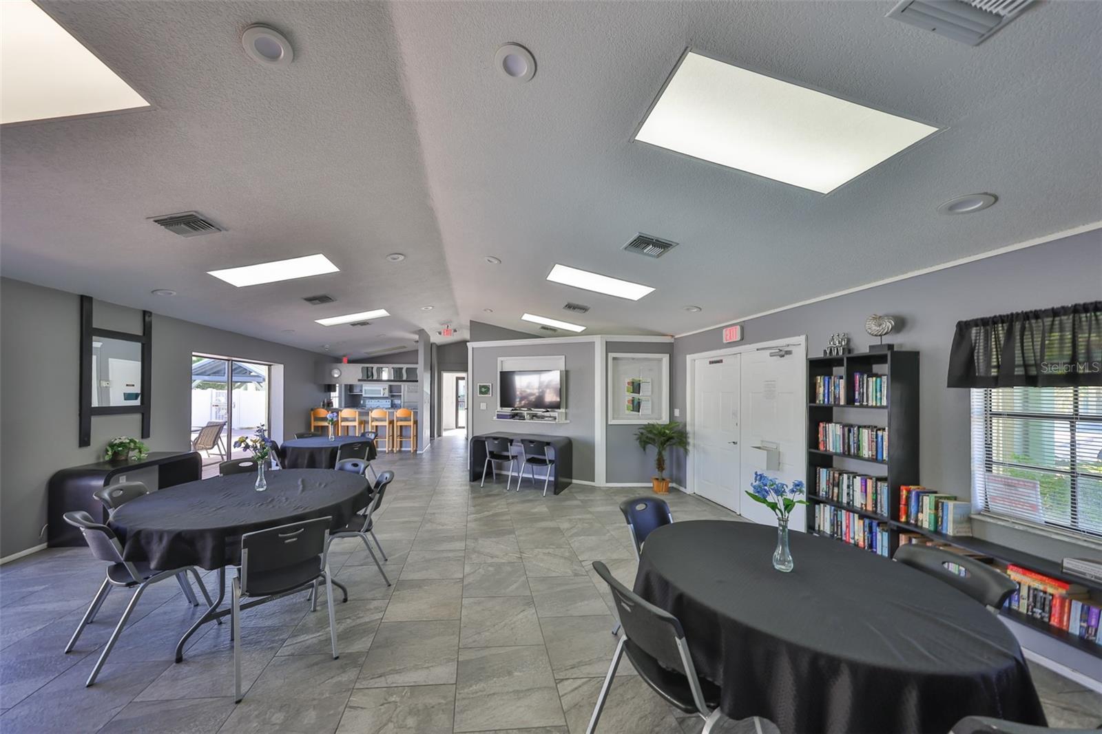 WILLOWS THE CONDO - Residential