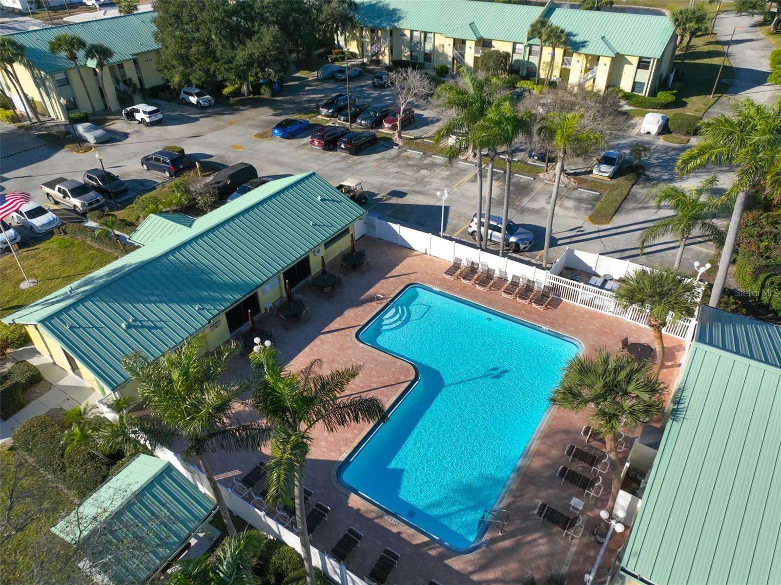 WILLOWS THE CONDO - Residential