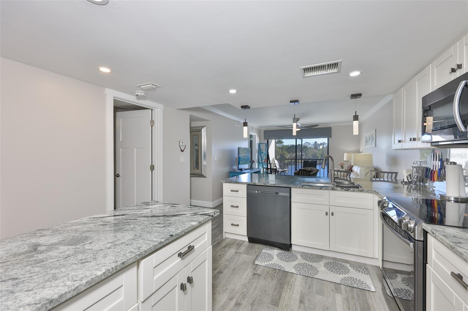 WILLOWS THE CONDO - Residential