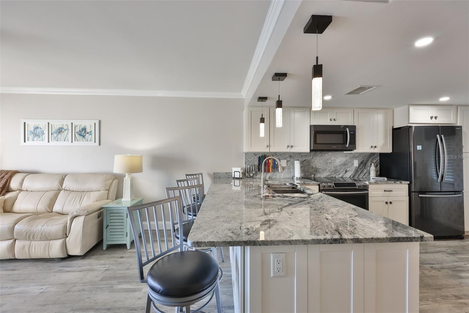 WILLOWS THE CONDO - Residential