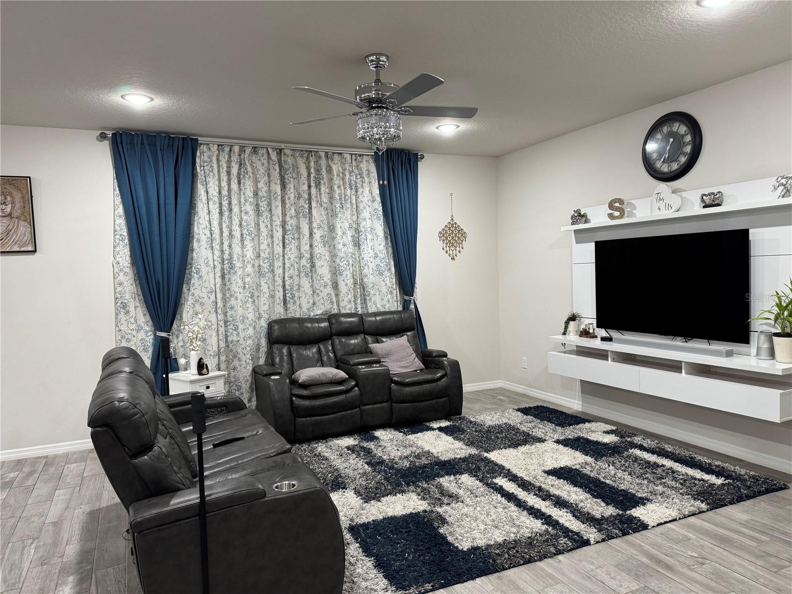 RIVER RUN PRESERVE - Residential