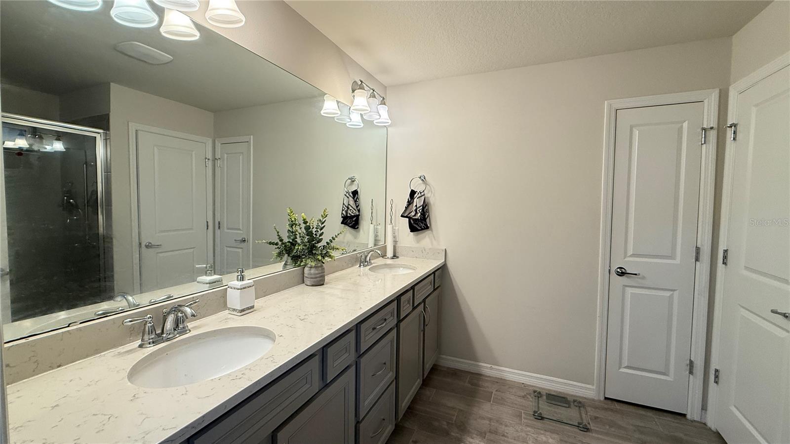 RIVER RUN PRESERVE - Residential