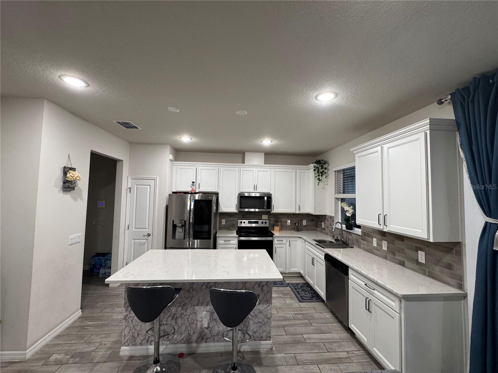 RIVER RUN PRESERVE - Residential