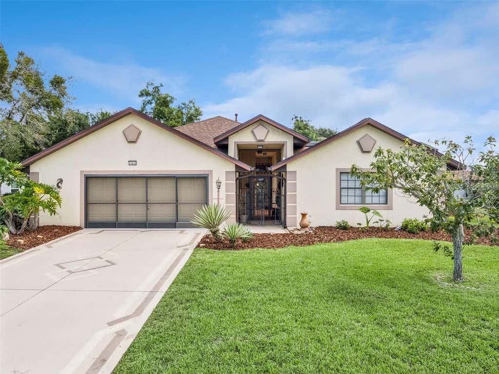 Photo of 21815 Tartan Street, Leesburg, FL 34748 (MLS # G5115769)