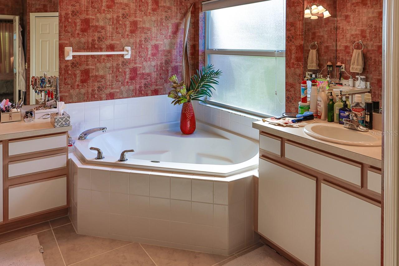 LAKE ASHTON GOLF CLUB PH 01 - Residential