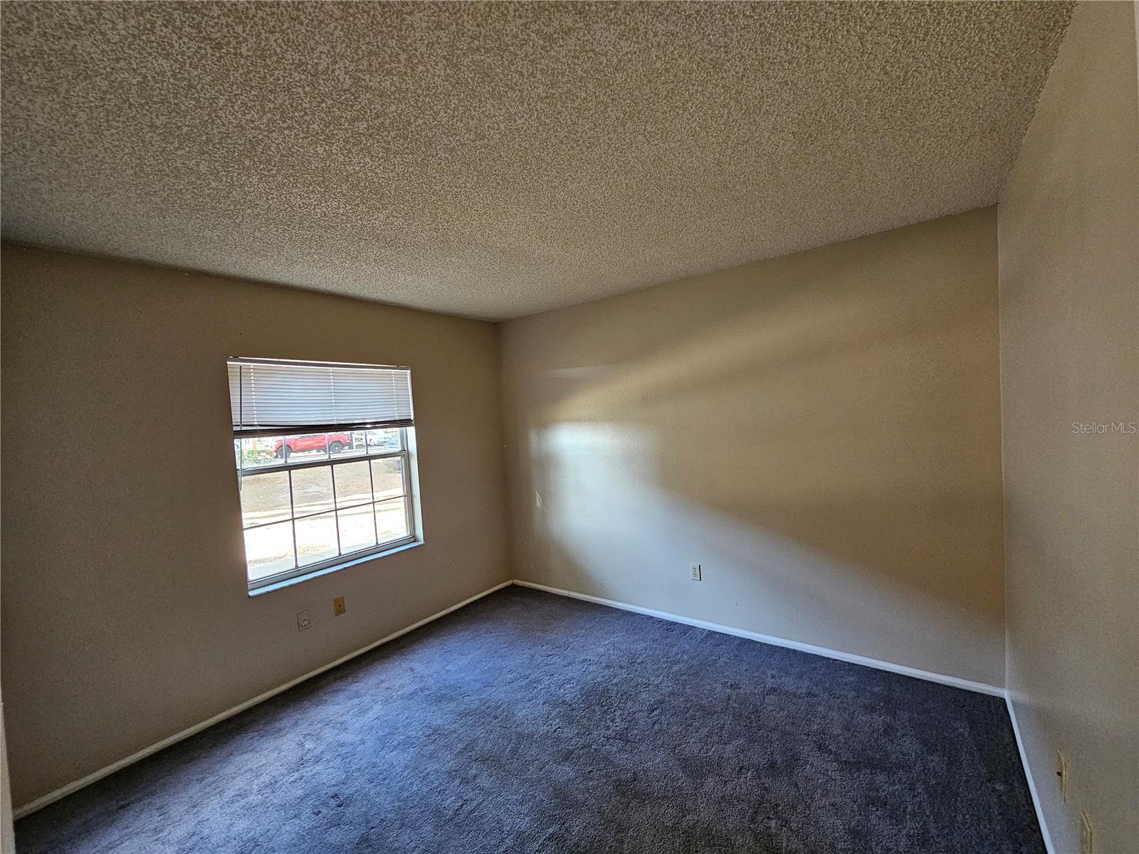 8225 FAIRWAYS CIRCLE F102