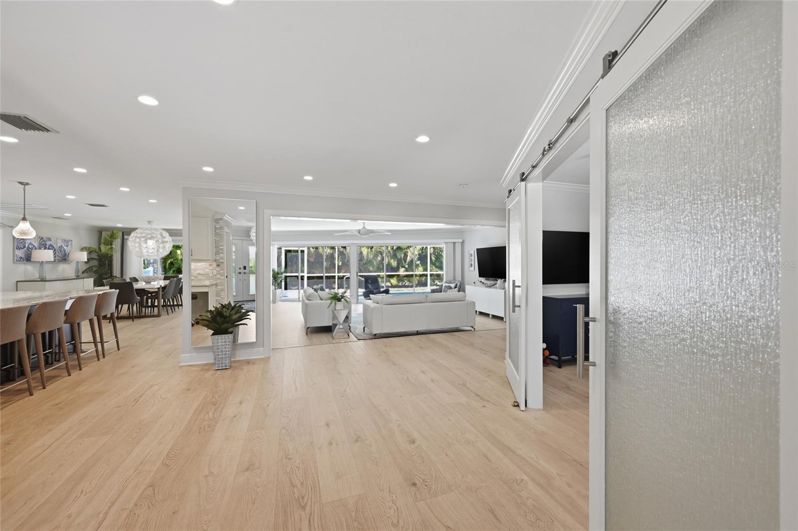 408 YACHT HARBOR DRIVE