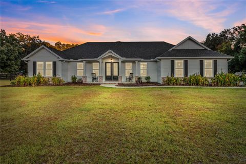 Photo of 13009 NW 145th Terrace, Alachua, FL 32615 (MLS # GC535255)