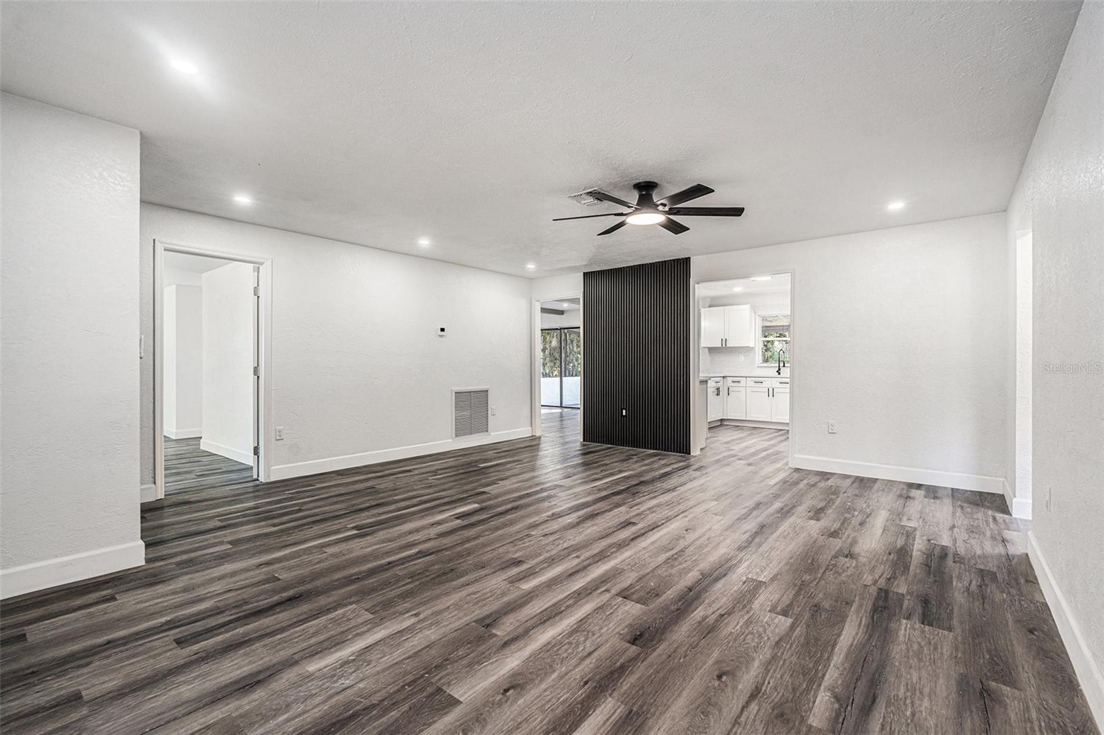 SUNCOAST HIGHLANDS - Residential