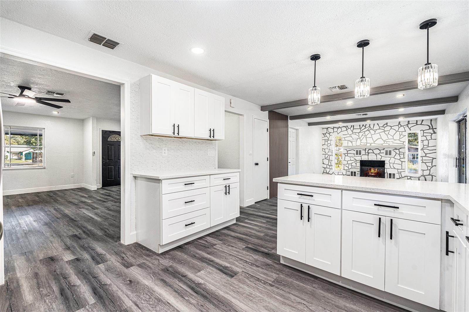 SUNCOAST HIGHLANDS - Residential