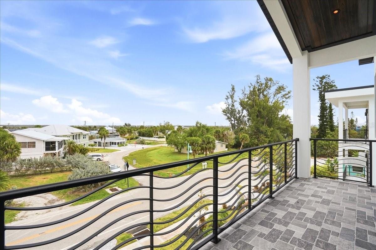 ENGLEWOOD SHORES SUB - Residential