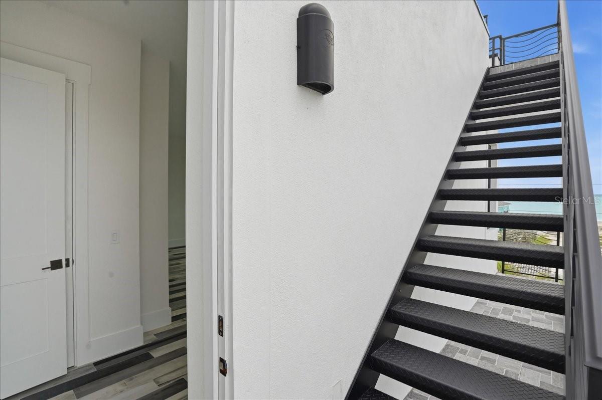 ENGLEWOOD SHORES SUB - Residential