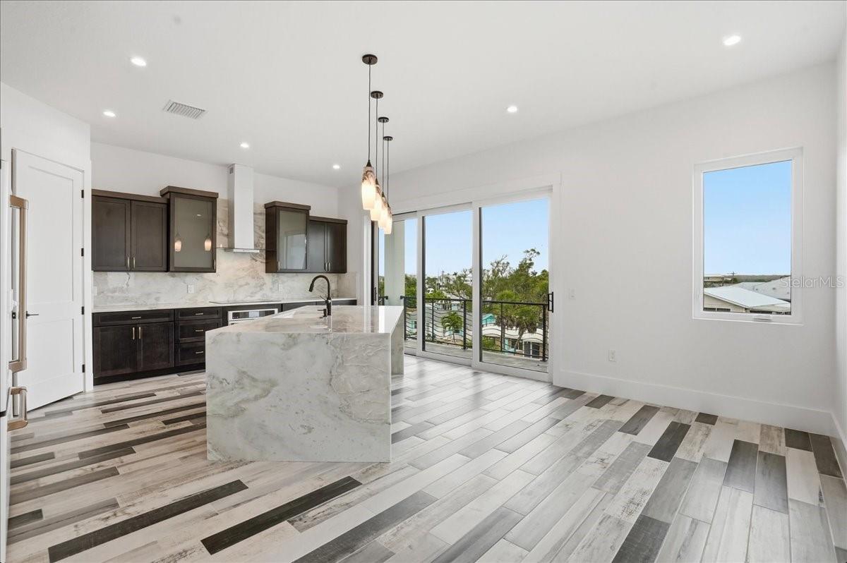 ENGLEWOOD SHORES SUB - Residential