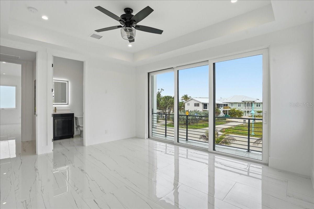 ENGLEWOOD SHORES SUB - Residential