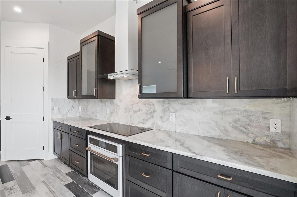 ENGLEWOOD SHORES SUB - Residential