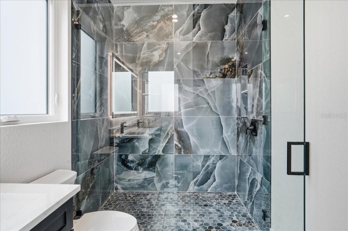 ENGLEWOOD SHORES SUB - Residential