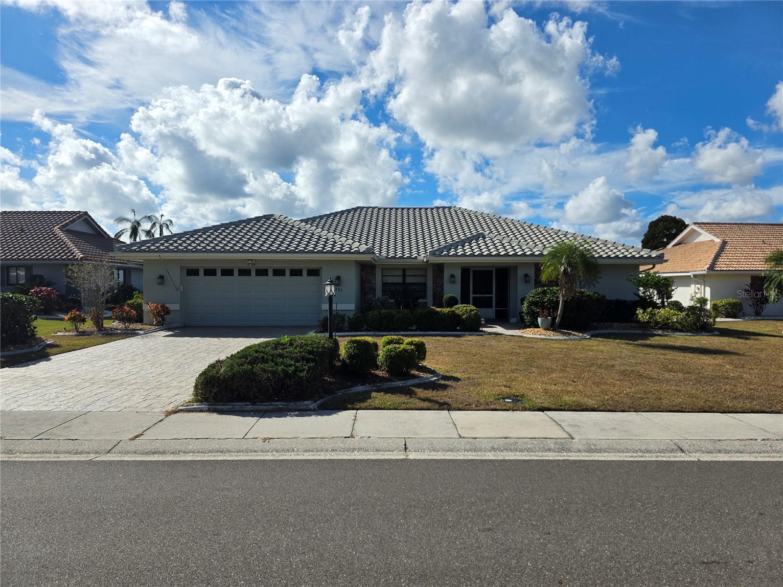 SUN CITY CENTER UNIT 32B - Residential