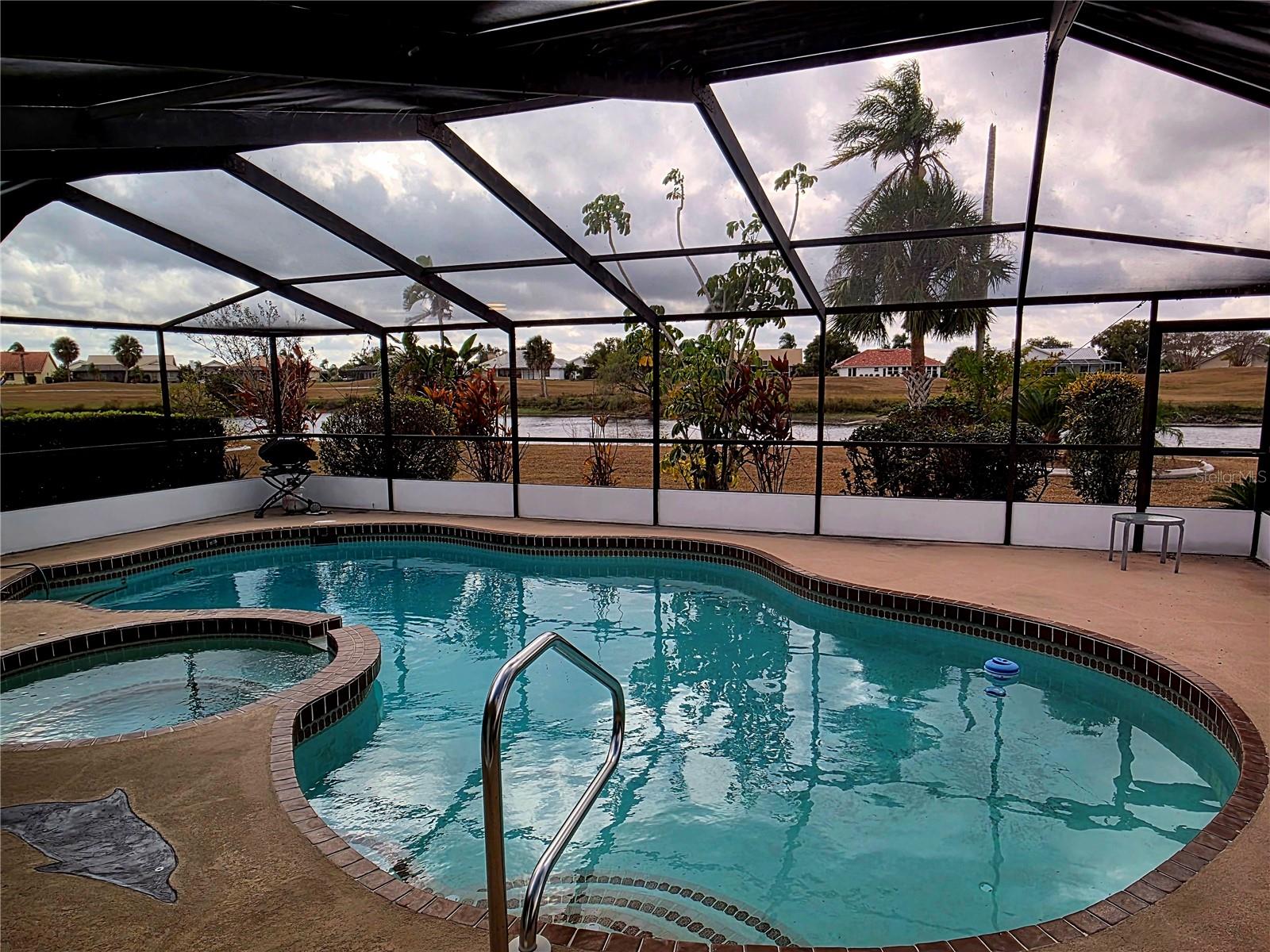 SUN CITY CENTER UNIT 32B - Residential