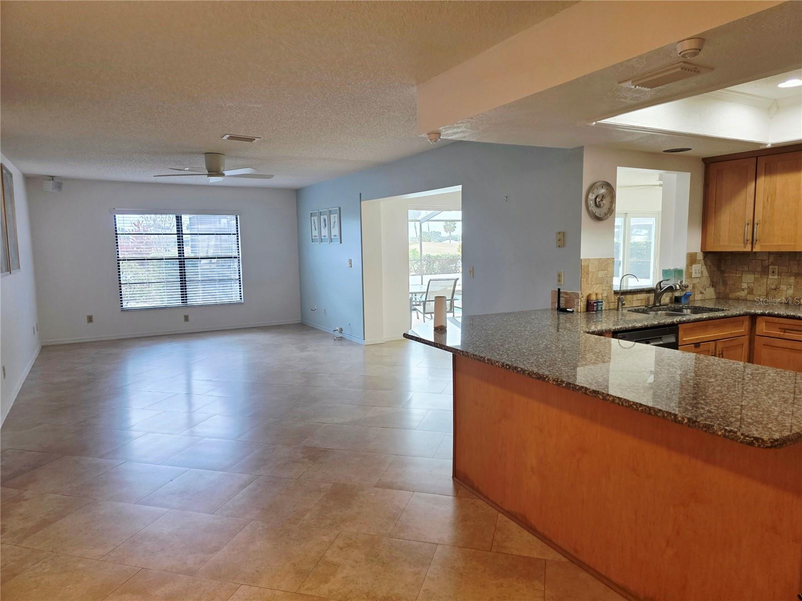 SUN CITY CENTER UNIT 32B - Residential