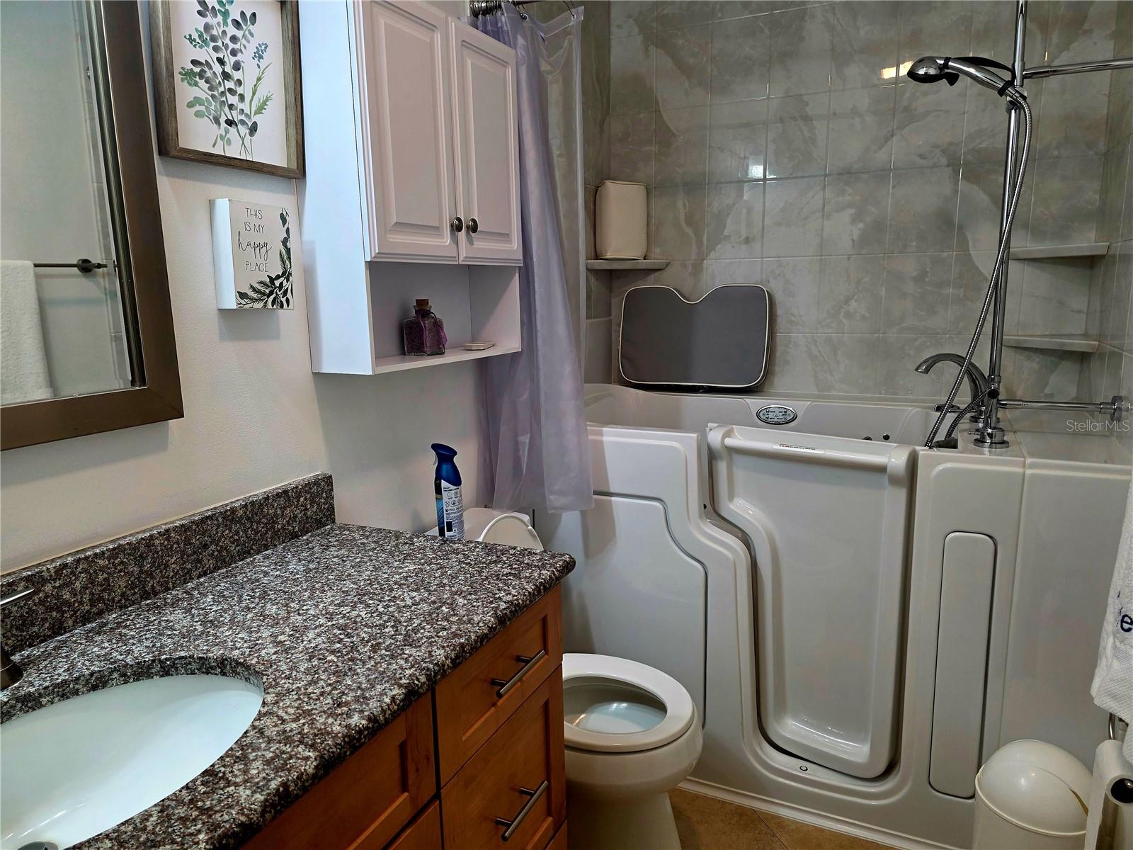 SUN CITY CENTER UNIT 32B - Residential