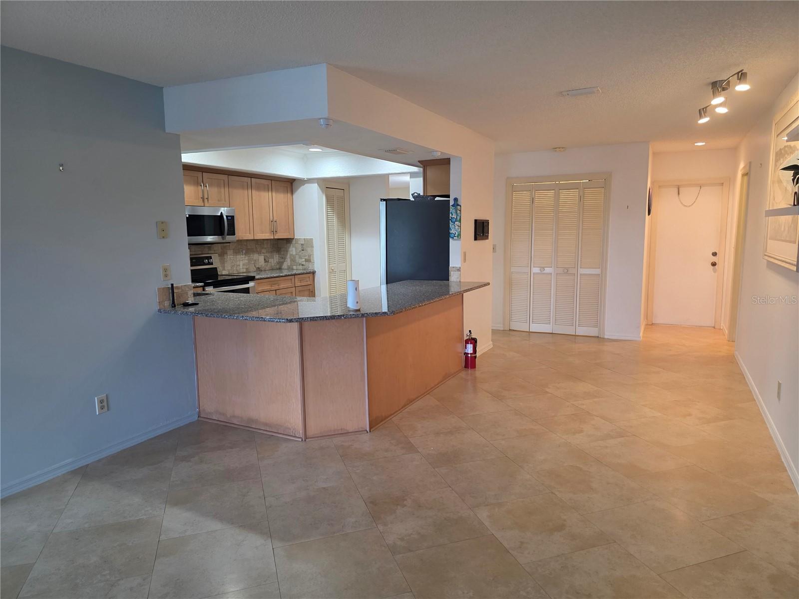 SUN CITY CENTER UNIT 32B - Residential