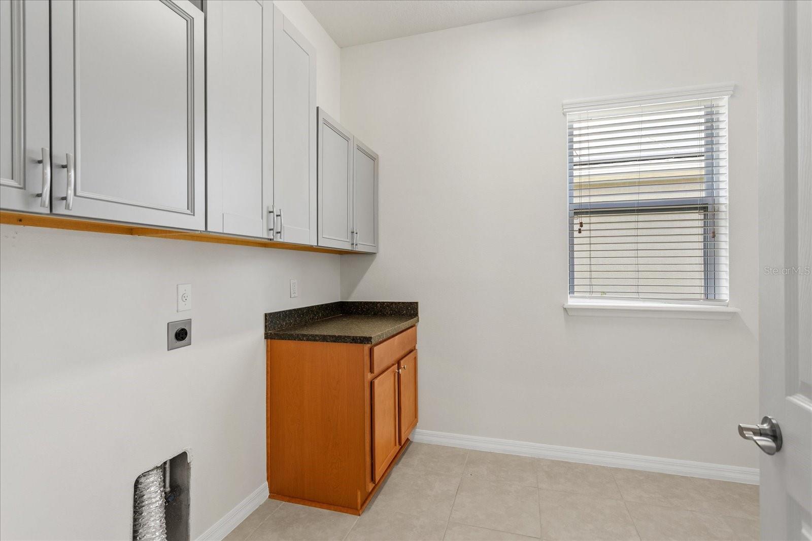 CASCADES OF GROVELAND (TRILOGY) - Residential