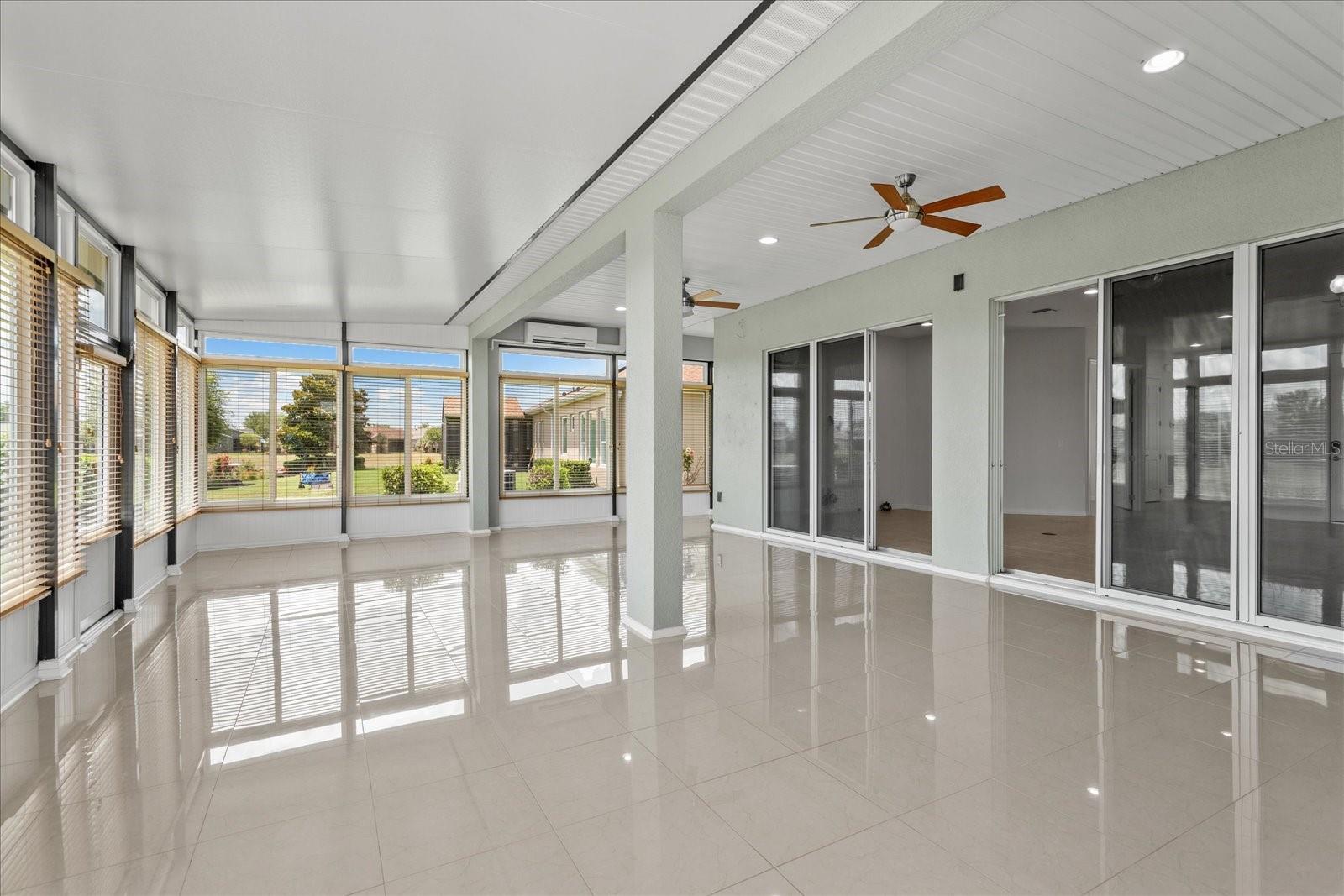 CASCADES OF GROVELAND (TRILOGY) - Residential