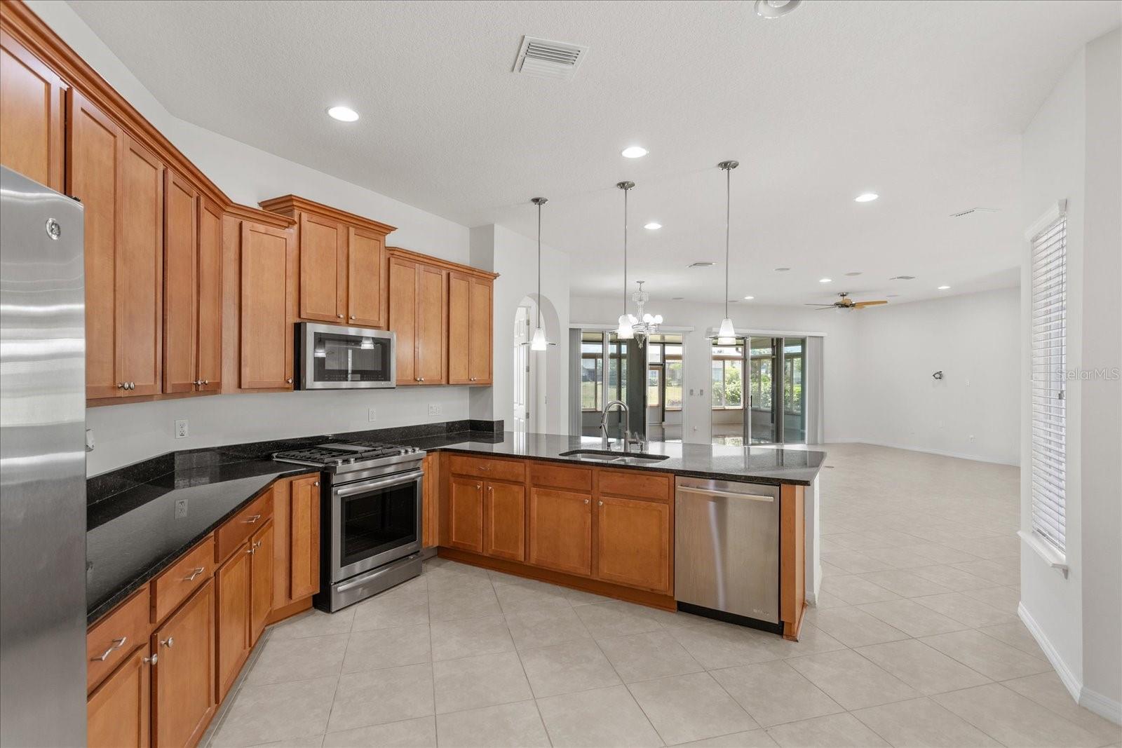 CASCADES OF GROVELAND (TRILOGY) - Residential