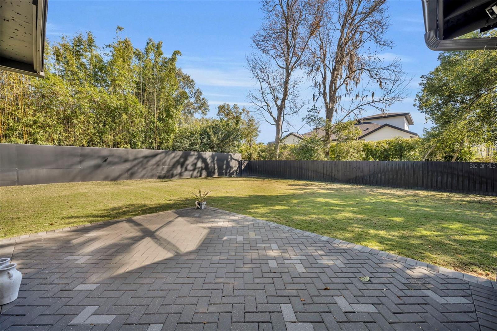 LAKE VIRGINIA - Residential