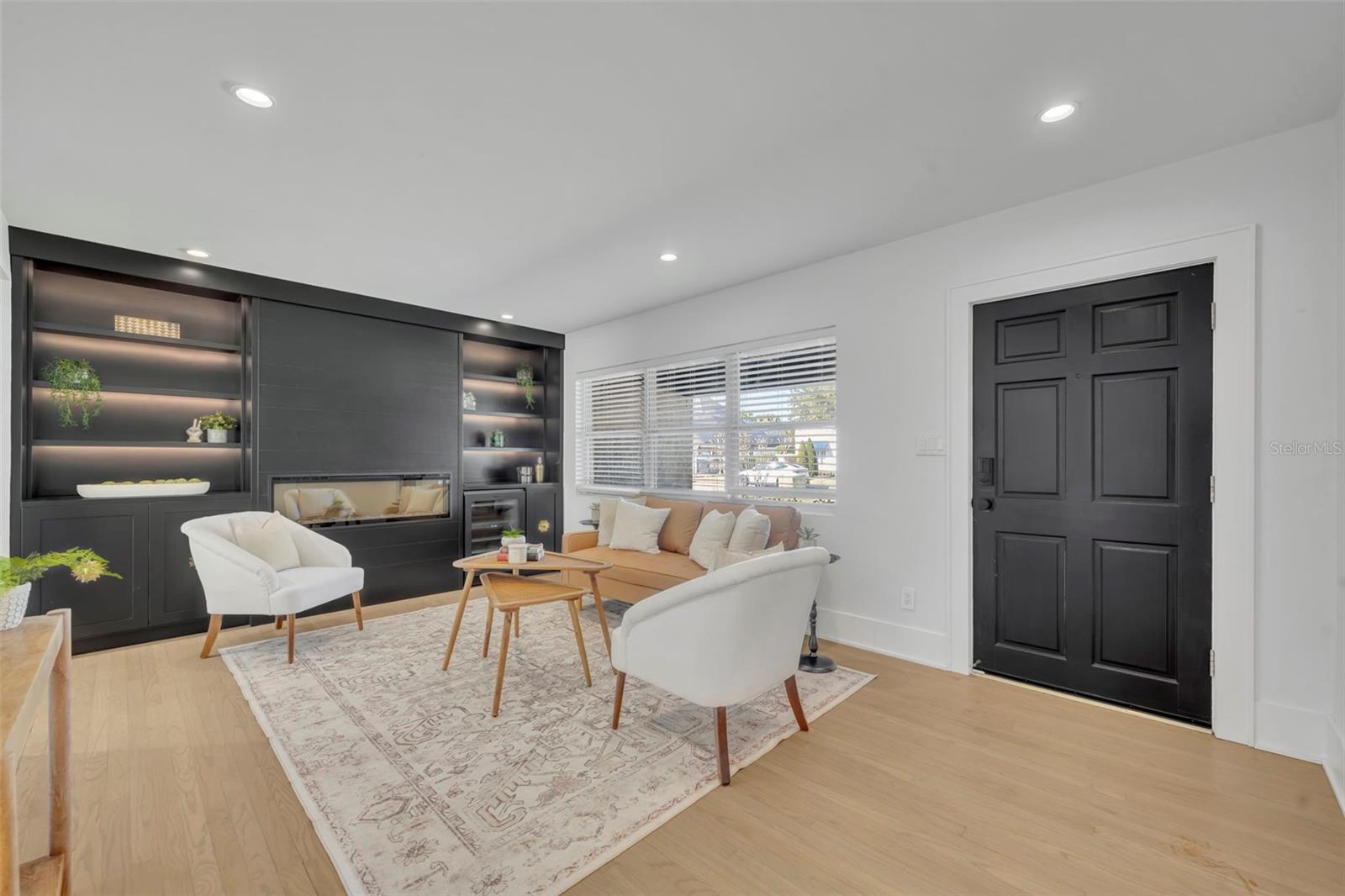 1836 GRINNELL TERRACE